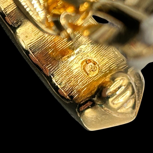 Signed Swarovski Crystal Hoop Clip Earrings - Picture 5 of 5